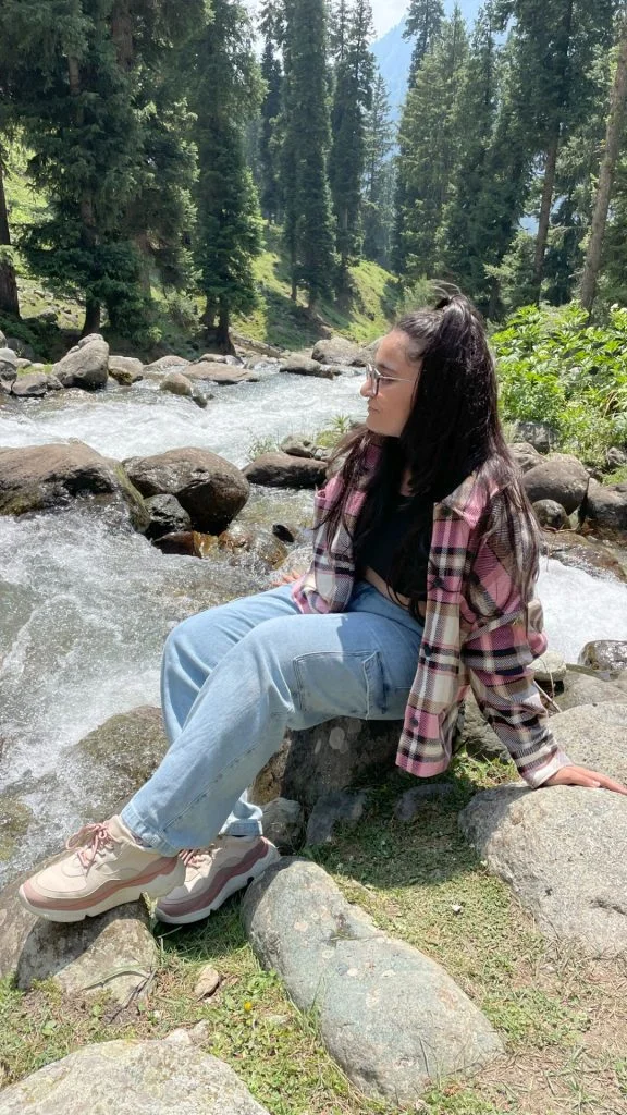 Kashmir_Ponytail 2 576x1024 1